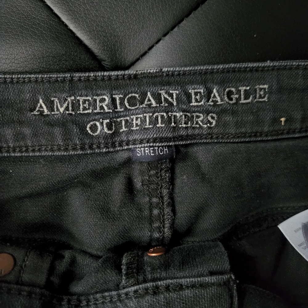 Black Distressed mini skirt - Picture 3 of 3